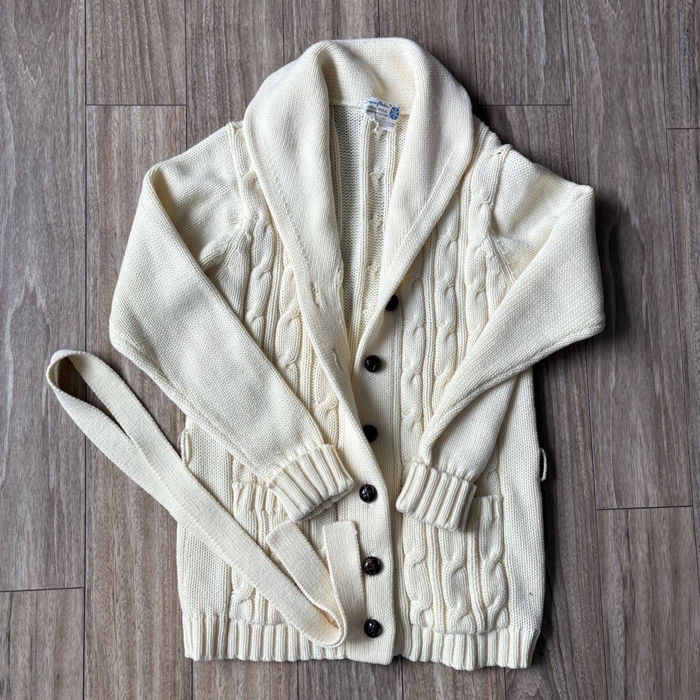Cream Vintage Cable Knit Women's Sweater